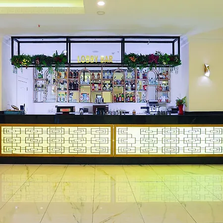 Hotel Crystal Land Of Paradise
