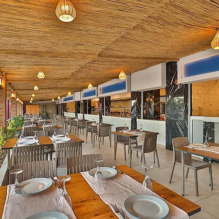 Crystal Land Of Paradise Hotel 5*
